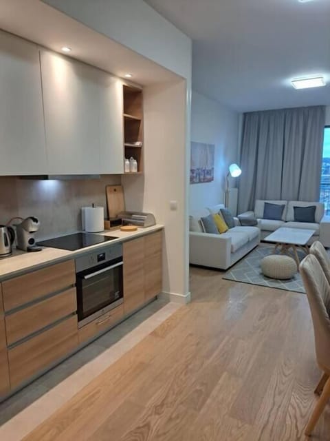 Apartment, 2 Bedrooms, Balcony, Garden View | Interior