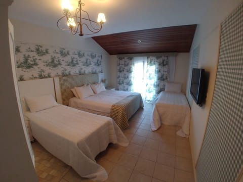 Deluxe Double Room, Courtyard View