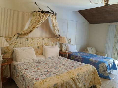 Deluxe Double Room, Courtyard View