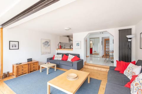 House | Living area | TV