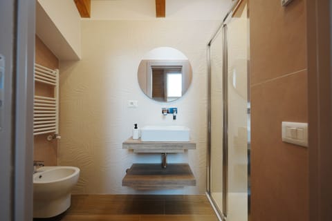 Comfort Double or Twin Room | Bathroom | Shower, hair dryer, towels, soap