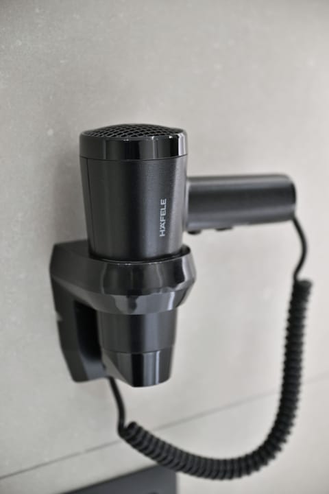 Minibar, in-room safe, desk, free WiFi