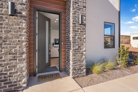 Townhome, 4 Bedrooms | Exterior detail
