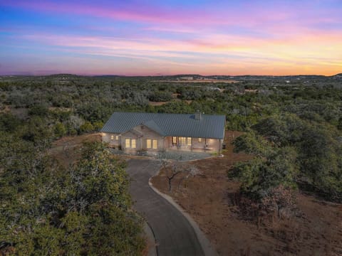Welcome to the beautiful Banks Vista in the hill country!