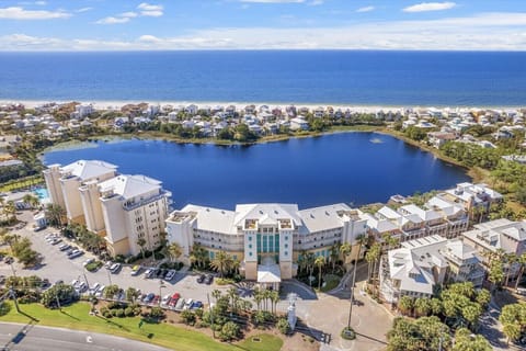 Arial photo of the Carillon Beach Resort Inn