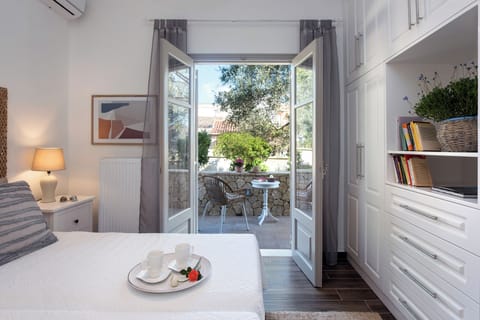 House | 3 bedrooms, iron/ironing board, free WiFi