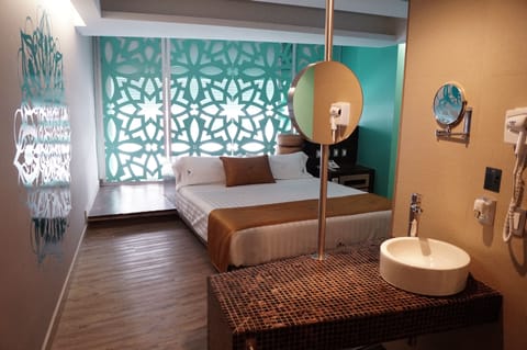 Standard Room | In-room safe, soundproofing, free WiFi, wheelchair access