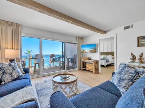 Welcome to Beach House 504D - Shiplap by the Shore!