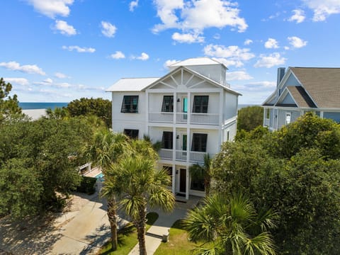 Welcome to 'Almost Heaven' in Dune Allen Beach!