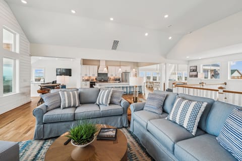 Main Level,Living Area,