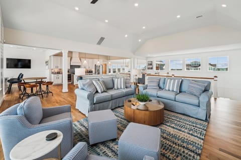 Main Level,Living Area,