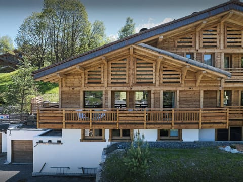 Semi-detached chalet