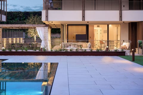 Outdoor pool, pool umbrellas, sun loungers