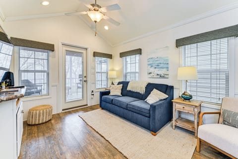 Sherrills Ford Vacation Rental | 1BR | 1BA | 400 Sq Ft | 4 Steps Required