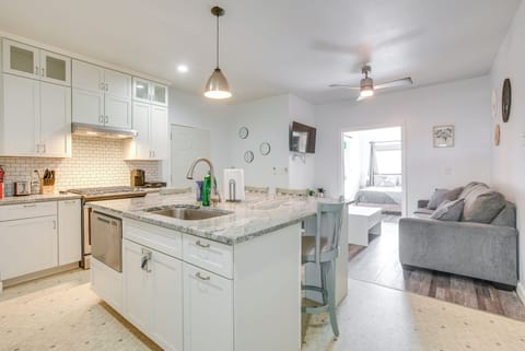 Kitchen | Dishware & Flatware