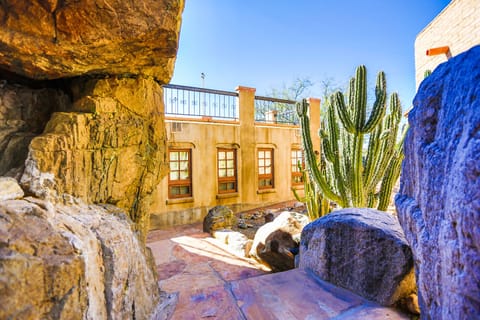 Body treatments, aromatherapy, hot stone massages, deep-tissue massages