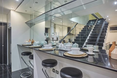 Apartment | Dining