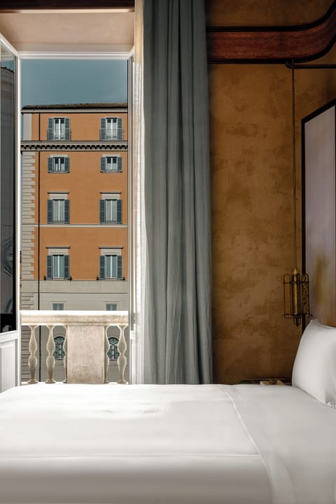 Minibar, in-room safe, soundproofing, iron/ironing board