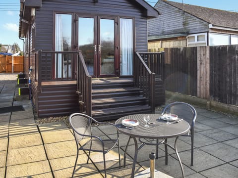 Exterior | Rainbow&rsquo;s End, Brundall