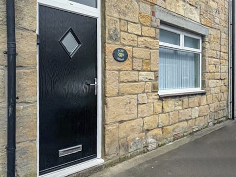 Exterior | Olive Cottage - Amble Retreats, Amble