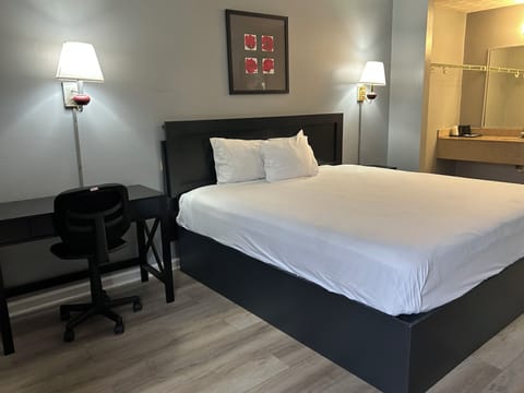 Desk, blackout drapes, iron/ironing board, free WiFi