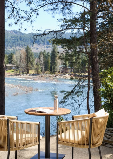 Cedar: 1 King Bed, Patio, River View, Pet Friendly, Fireplace | View from room