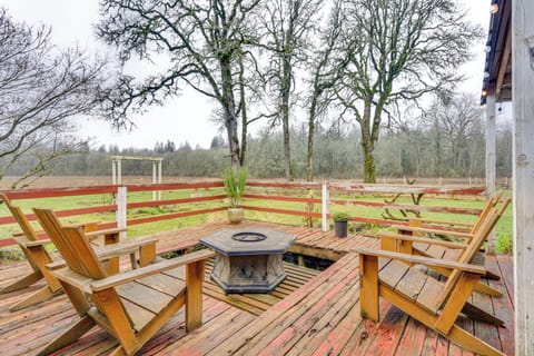 Cornelius Vacation Rental | 2BR | 1BA | 1,782 Sq Ft | Step-Free Entry