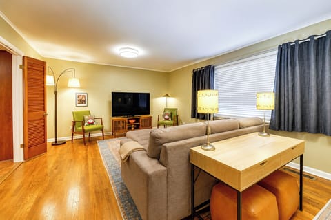Fayetteville Vacation Rental | 3BR | 2BA | Stairs Required | 1,434 Sq Ft