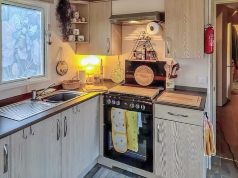 Kitchen | The Hive, Hawick