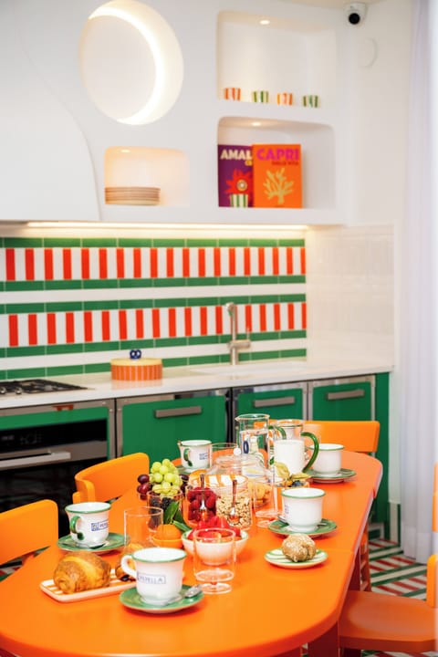 Free daily full breakfast