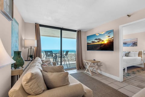 Welcome to Emerald Surf 106!