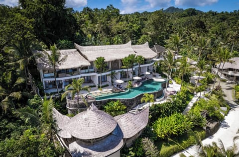 Outdoor pool, pool umbrellas