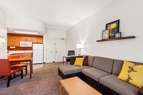 Studio Suite, 1 King Bed | Private kitchen | Fridge, microwave, stovetop, dishwasher