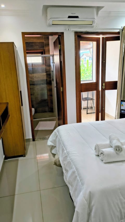 Executive Triple Room | Desk, free WiFi