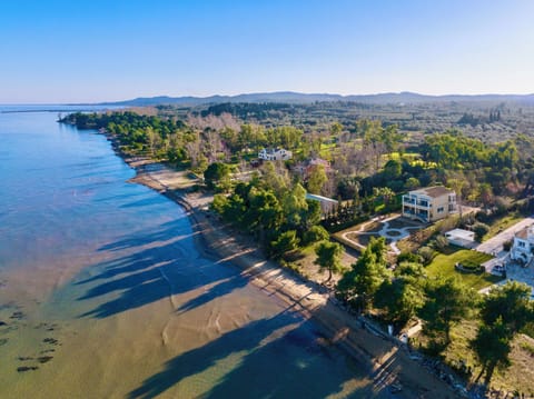 Villa beachfront location