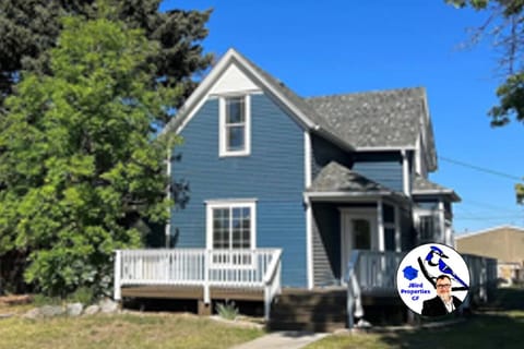 Exterior - Front of House