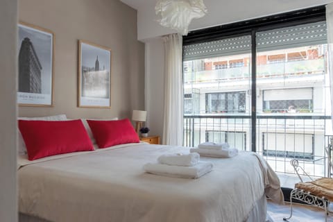 Apartment | 2 bedrooms, blackout drapes, iron/ironing board, free WiFi