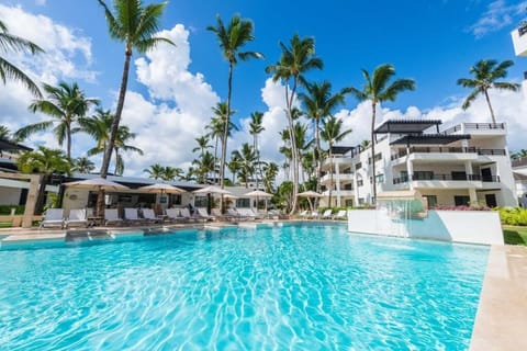Front pool