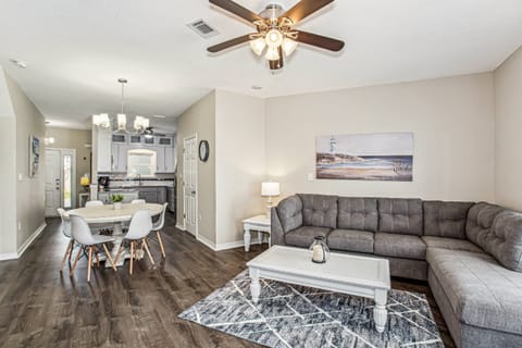 Open concept living room, dining area, and kitchen