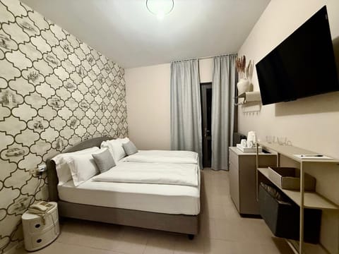 Minibar, in-room safe, blackout drapes, iron/ironing board