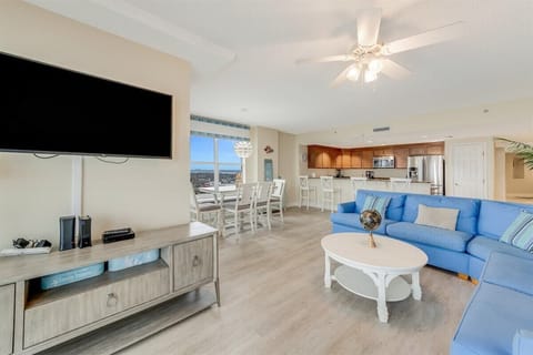 Living room - Dining room - Kitchen