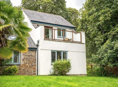 Villa gallery cottage with balcony