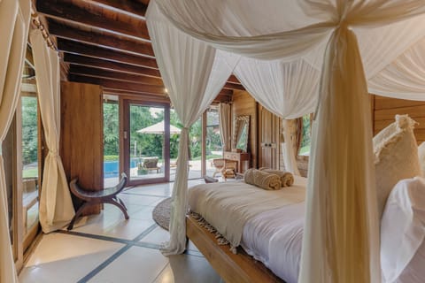 Luxury Villa | 4 bedrooms, iron/ironing board