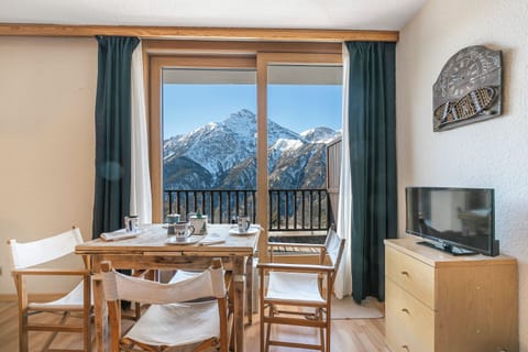 Living and dining room