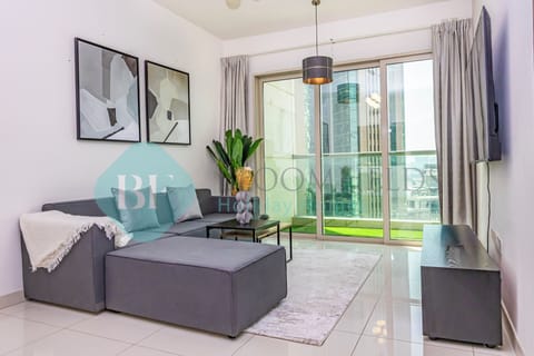 Basic Apartment, Balcony, City View | Living area | TV