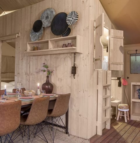 Apartment | Dining