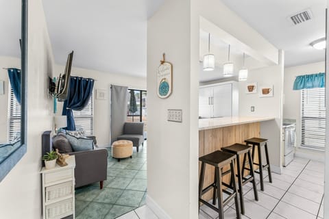 7-17614 Front Beach Rd D1-13