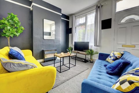 House | Living area | TV