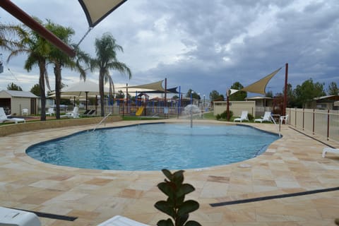 2 outdoor pools