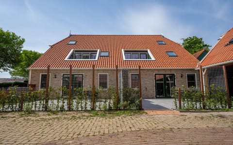 Front - De Witte Brugh- 't Fennoat